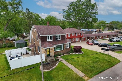 Beach Home For Sale in Holland, Michigan
