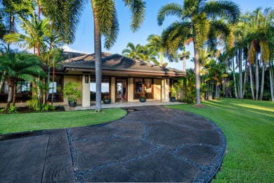 Beach Home Active Under Contract in Kailua Kona, Hawaii