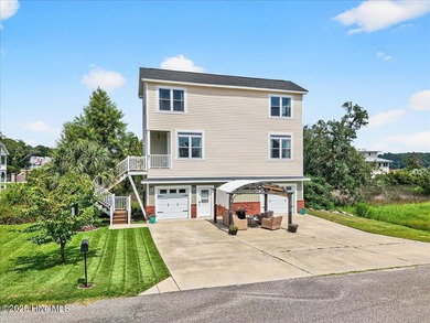 Beach Home For Sale in Little River, South Carolina