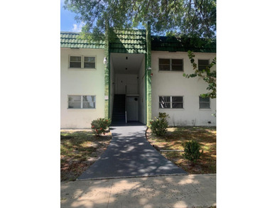 Beach Condo For Sale in Lauderhill, Florida
