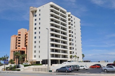Beach Condo For Sale in Daytona Beach Shores, Florida
