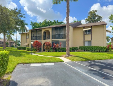 Beach Condo For Sale in Greenacres, Florida