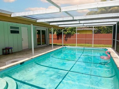 Beach Home For Sale in Boca Raton, Florida