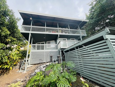 Beach Home For Sale in Captain Cook, Hawaii