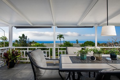Beach Home For Sale in Kailua Kona, Hawaii