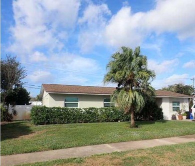 Beach Home For Sale in North Palm Beach, Florida
