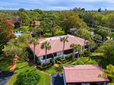 Beach Home Sale Pending in Bradenton, Florida