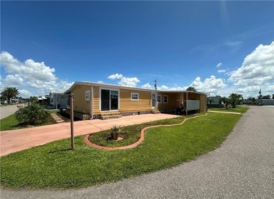 Beach Condo For Sale in North Fort Myers, Florida