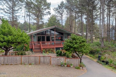 Beach Home For Sale in Depoe Bay, Oregon