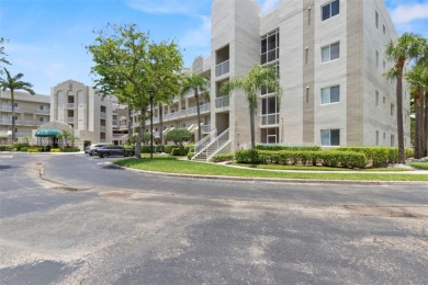 Beach Condo For Sale in Tamarac, Florida
