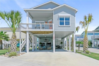 Upon approaching this coastal cottage, you're greeted by - Beach Home for sale in Rockport, Texas on Beachhouse.com