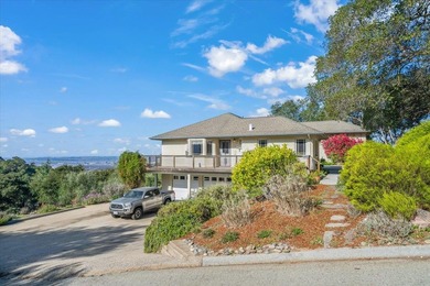 Beach Home For Sale in Royal Oaks, California