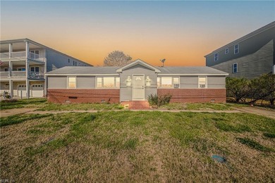 Beach Townhome/Townhouse For Sale in Norfolk, Virginia