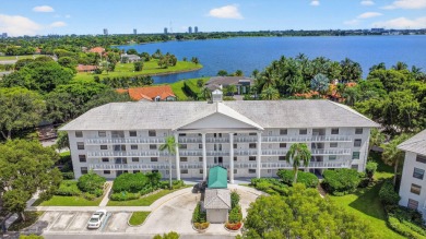Beach Condo For Sale in West Palm Beach, Florida