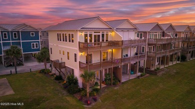 Beach Townhome/Townhouse Sale Pending in Topsail Beach, North Carolina