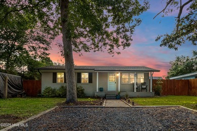 Beach Home For Sale in Oak Island, North Carolina