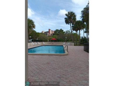 Beach Condo For Sale in Pompano Beach, Florida