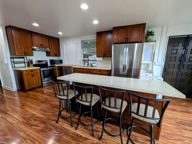 Beach Home Active Under Contract in Honokaa, Hawaii