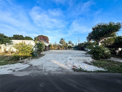Beach Lot Sale Pending in Boca Raton, Florida