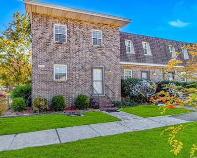 Beach Townhome/Townhouse For Sale in North Myrtle Beach, South Carolina