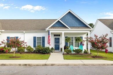 Beach Townhome/Townhouse Active Under Contract in Beaufort, North Carolina