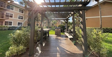 Beach Condo For Sale in Coral Springs, Florida