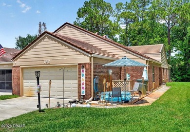 Beach Townhome/Townhouse For Sale in Daytona Beach, Florida
