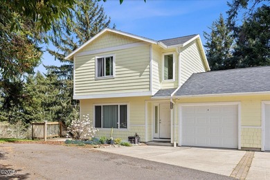 Beach Townhome/Townhouse For Sale in Lincoln City, Oregon