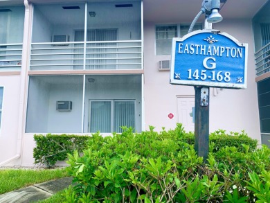Beach Condo For Sale in West Palm Beach, Florida