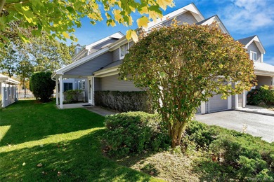 Beach Condo For Sale in Moriches, New York