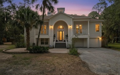 Beach Home For Sale in Yankeetown, Florida