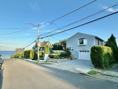 Beach Home For Sale in Milford, Connecticut