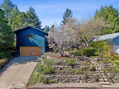 Beach Home For Sale in Waldport, Oregon