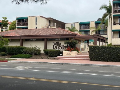 Beach Home For Sale in La Jolla, California