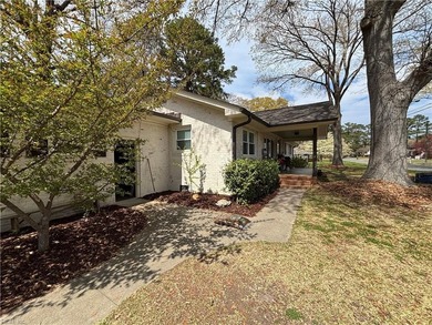 Beach Home For Sale in Chesapeake, Virginia