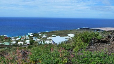 Beach Lot For Sale in Captain Cook, Hawaii
