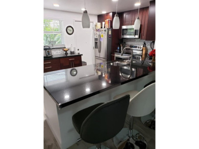 Beach Condo For Sale in Hallandale Beach, Florida