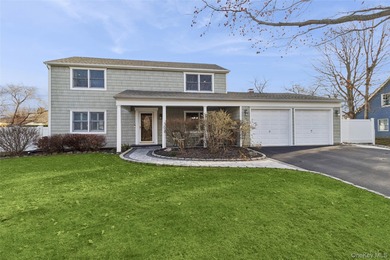 Beach Home Sale Pending in Stony Brook, New York
