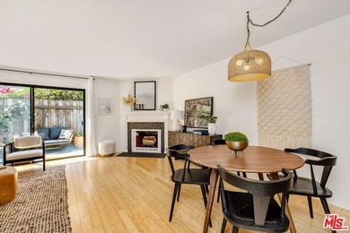 Beach Condo For Sale in Santa Monica, California