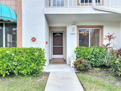 Beach Condo For Sale in Sarasota, Florida