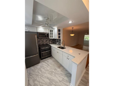 Beach Condo Active Under Contract in Boynton Beach, Florida