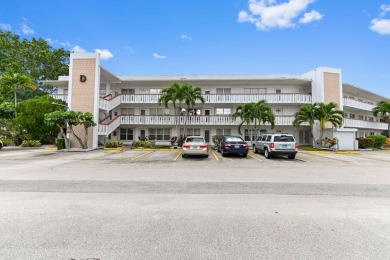 Beach Condo For Sale in West Palm Beach, Florida