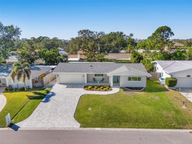 Beach Home Sale Pending in Largo, Florida