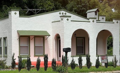 Beach Home For Sale in Washington, North Carolina