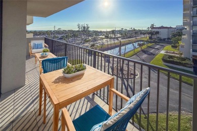 Beach Condo For Sale in Sarasota, Florida