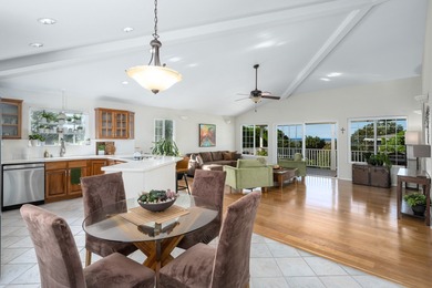 Beach Home For Sale in Kailua Kona, Hawaii