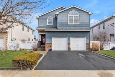 Beach Home Sale Pending in Freeport, New York