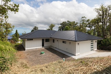 Beach Home For Sale in Hilo, Hawaii