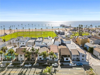 Beach Townhome/Townhouse For Sale in Newport Beach, California