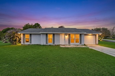 Beach Home For Sale in Port Saint Lucie, Florida